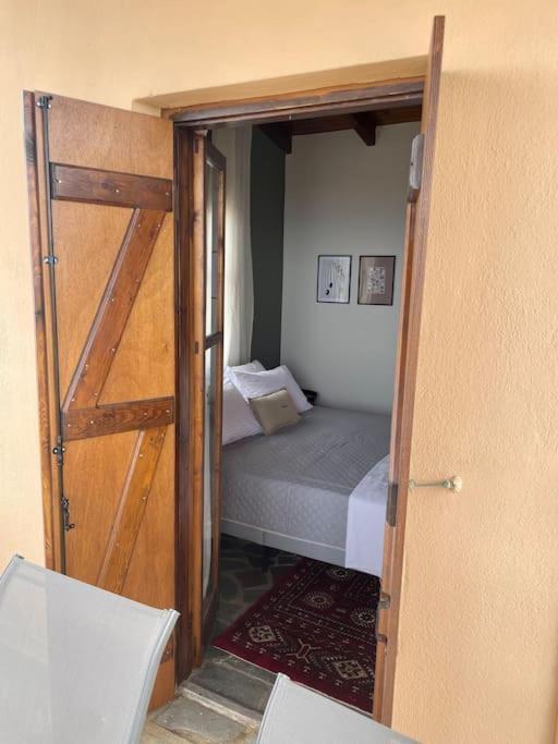 Almond Home Livadia  Buitenkant foto