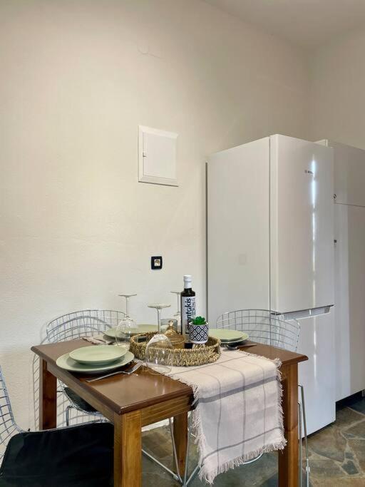 Almond Home Livadia  Buitenkant foto