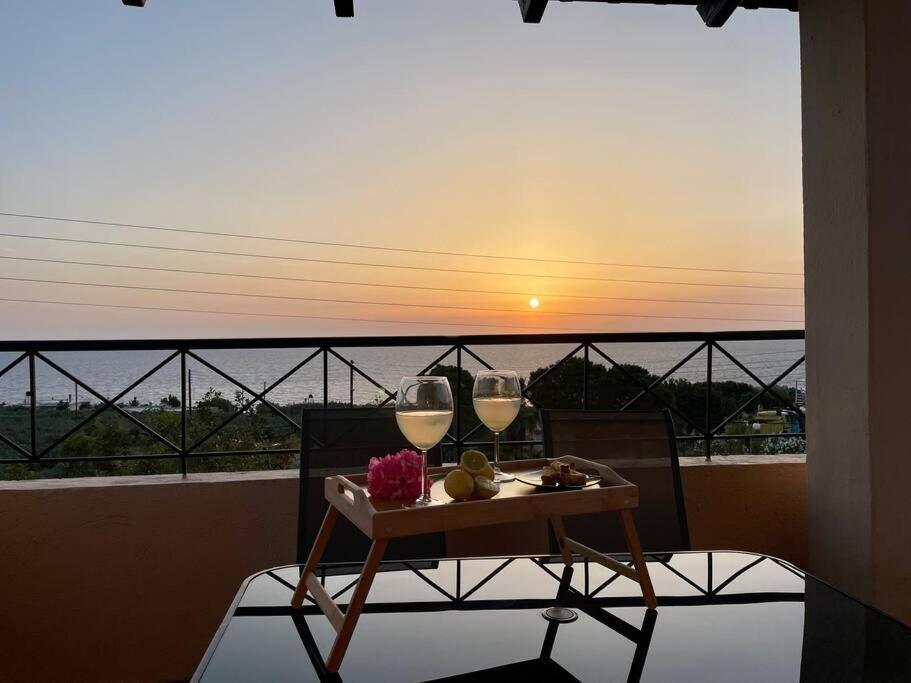 Almond Home Livadia  Buitenkant foto