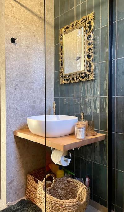 Almond Home Livadia  Buitenkant foto