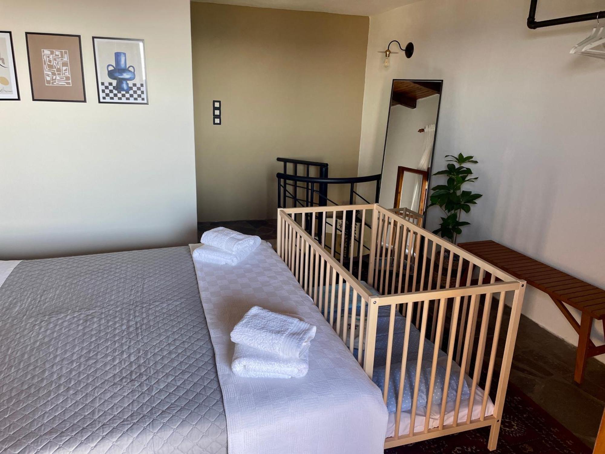 Almond Home Livadia  Buitenkant foto